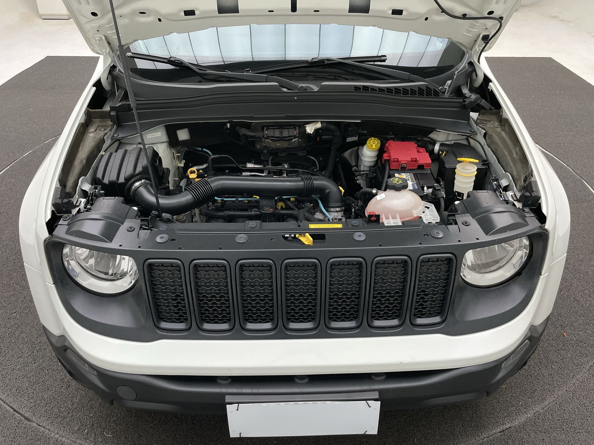Jeep-RENEGADE-Renegade 1.8 4x2 Flex 16V Aut.