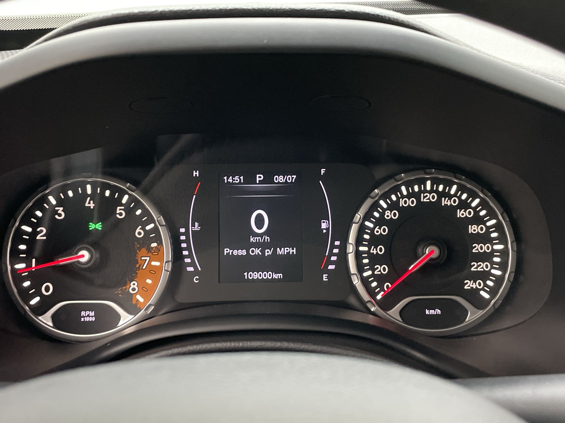Jeep-RENEGADE-Renegade 1.8 4x2 Flex 16V Aut.