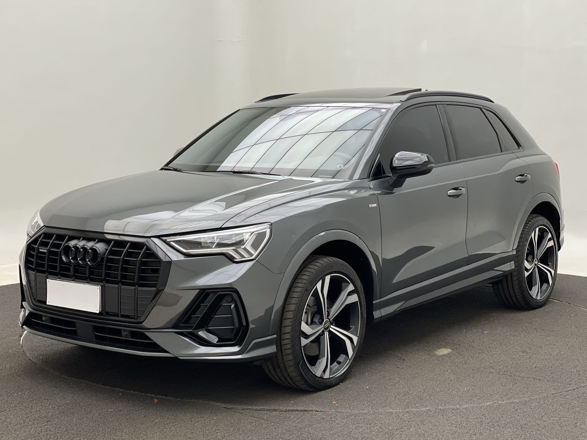 Q3 Perf. Black.Plus 2.0 TFSI Tip. Quat.