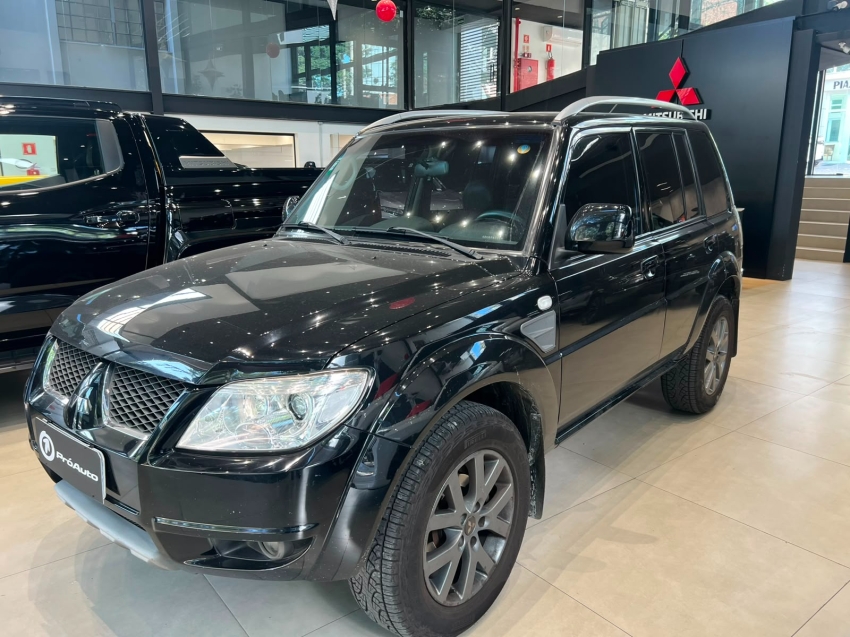 Mitsubishi-PAJERO TR4-2.0 4X2 16V 140CV FLEX 4P AUTOMÁTICO