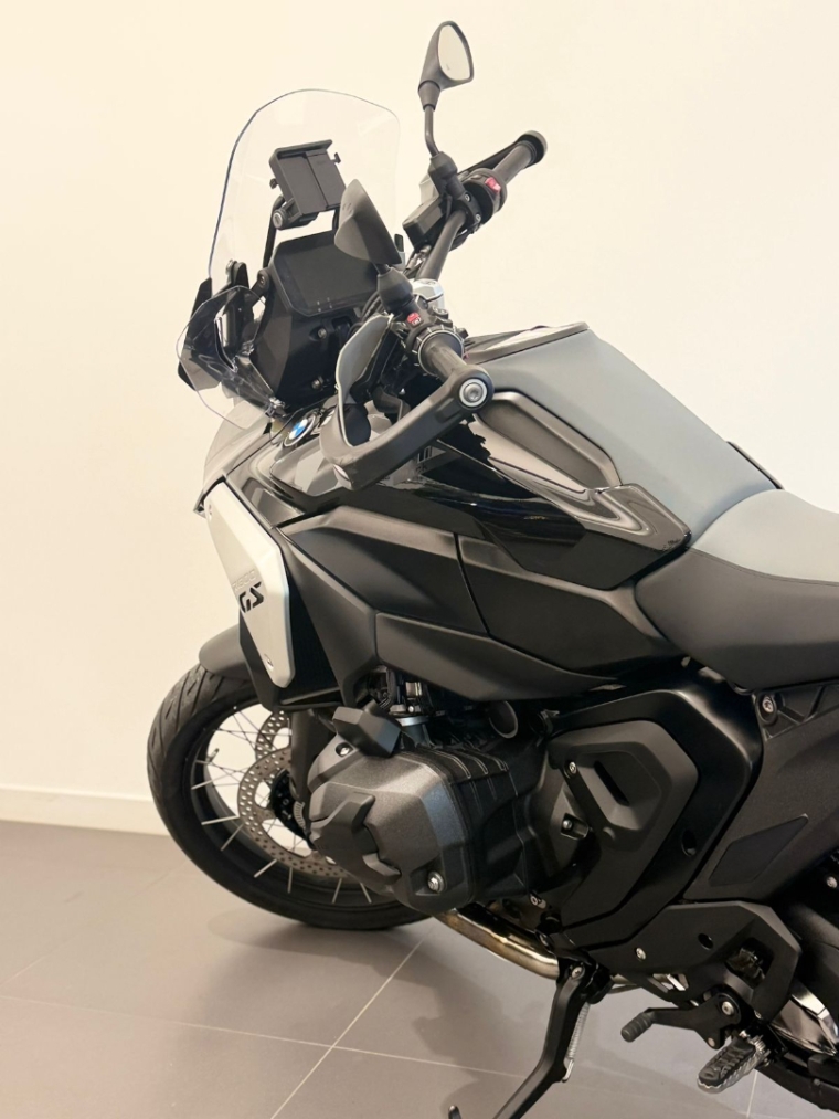 BMW Motorrad-R 1300 GS-TRIPLE BLACK