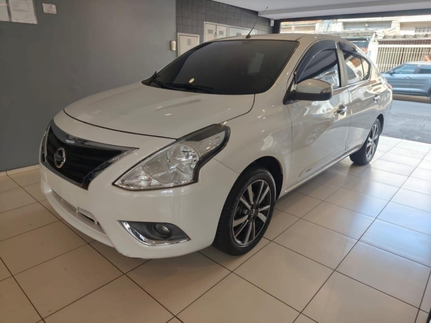 Nissan-VERSA-1.6 16V FLEXSTART SL 4P XTRONIC