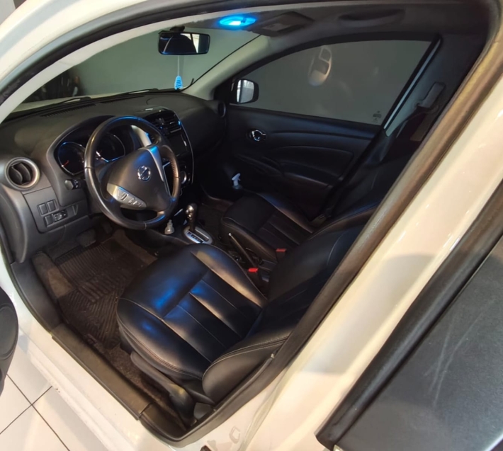 Nissan-VERSA-1.6 16V FLEXSTART SL 4P XTRONIC