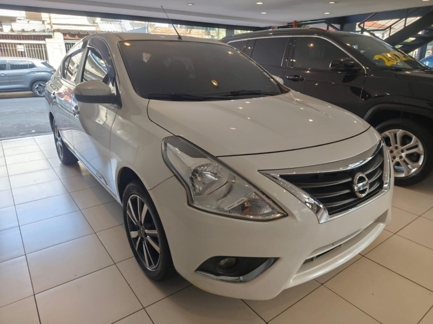 Nissan-VERSA-1.6 16V FLEXSTART SL 4P XTRONIC