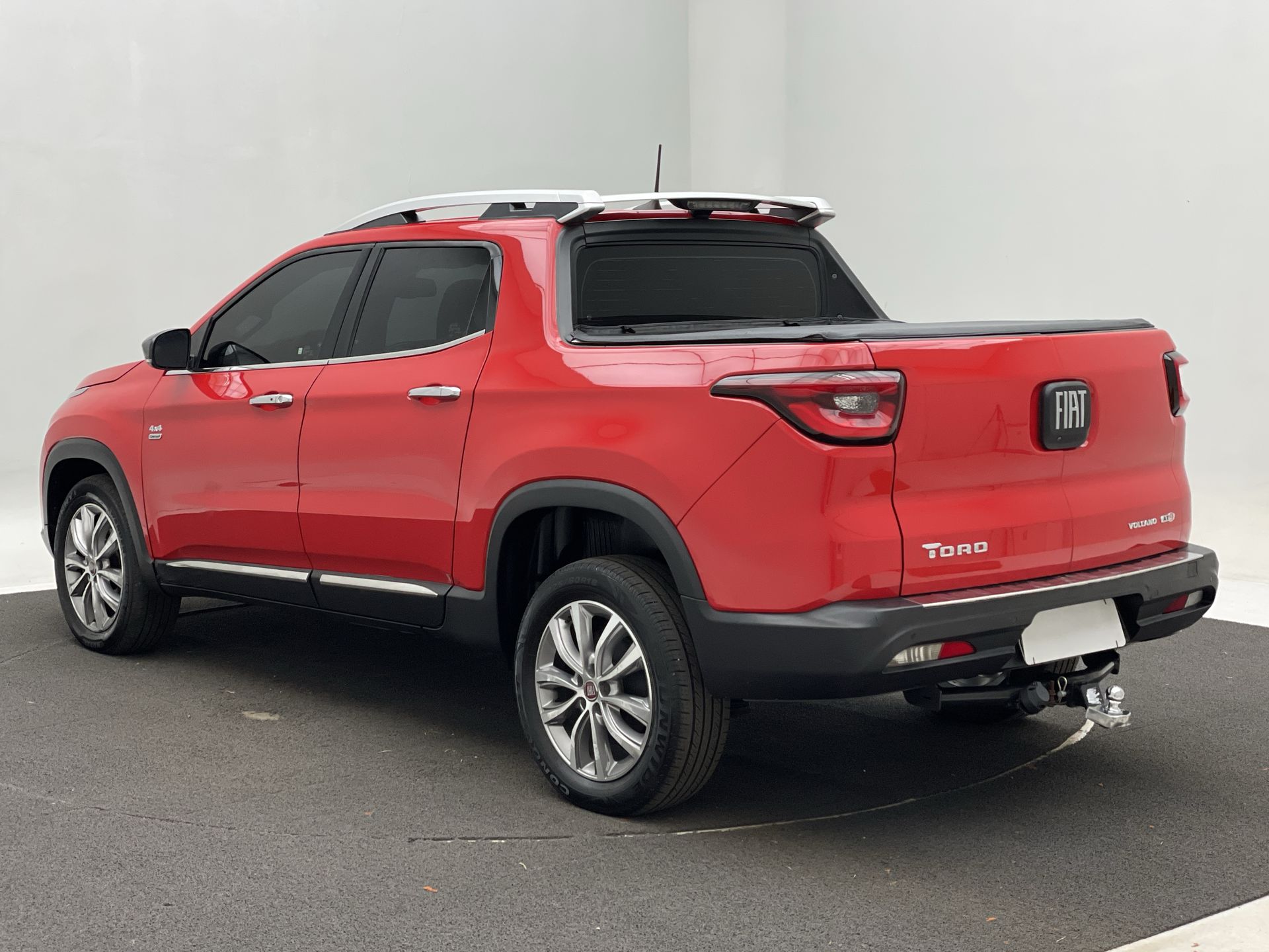 Fiat-TORO-Toro Volcano 2.0 16V 4x4 TB Diesel Aut.