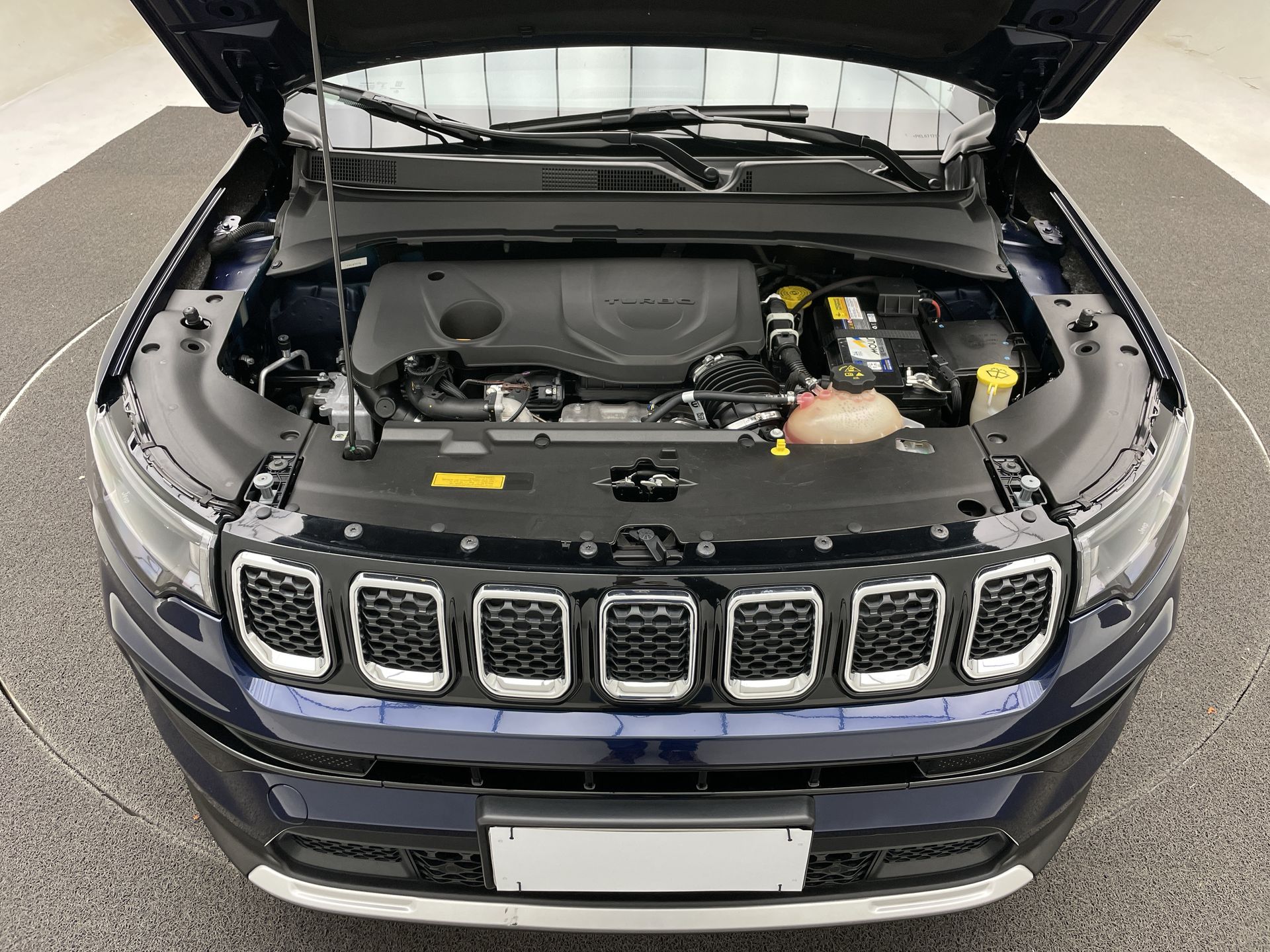 Jeep-COMPASS-COMPASS LONG. T270 1.3 TB 4x2 Flex Aut.