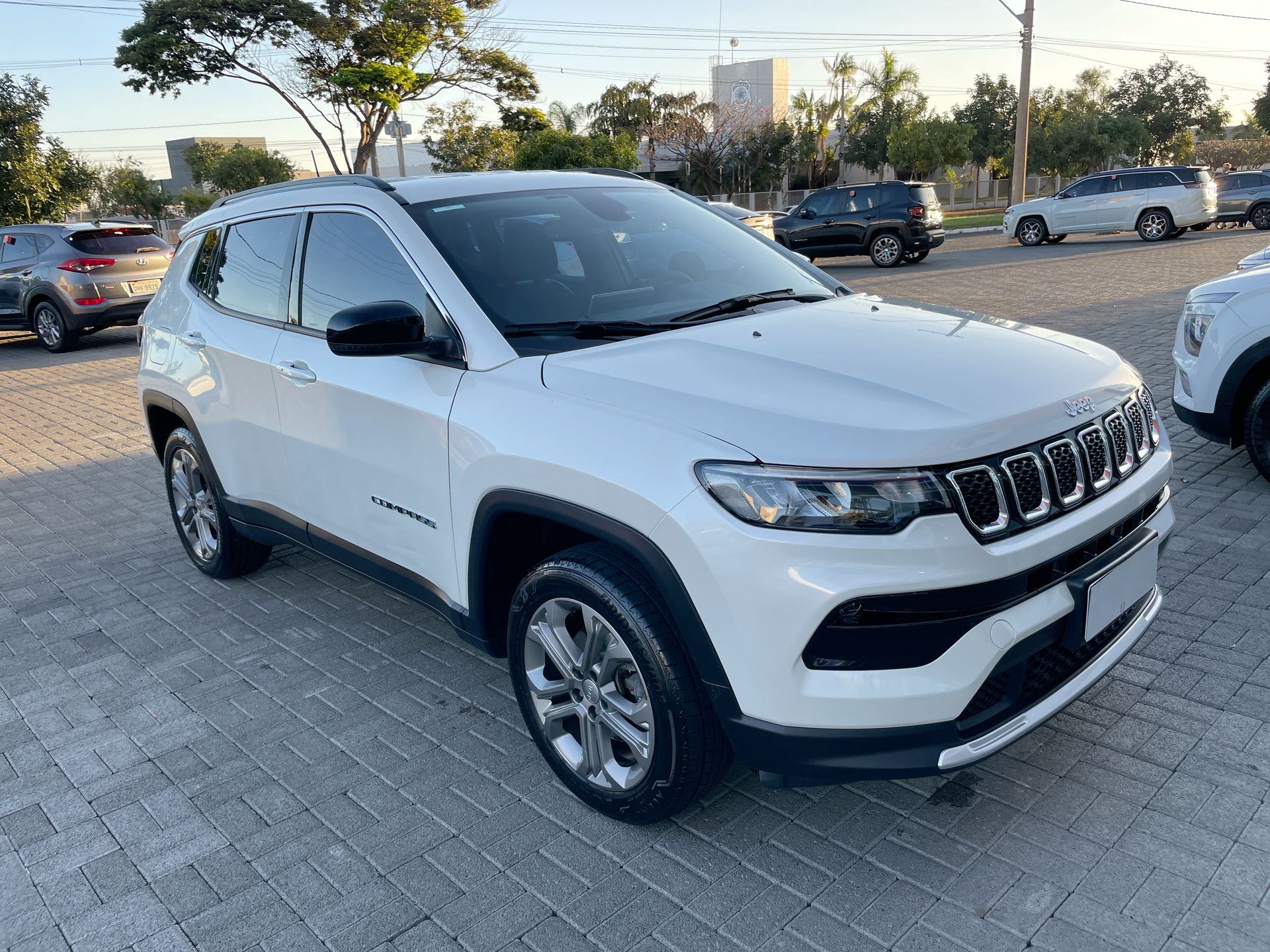 Jeep-COMPASS-COMPASS LONG. T270 1.3 TB 4x2 Flex Aut.