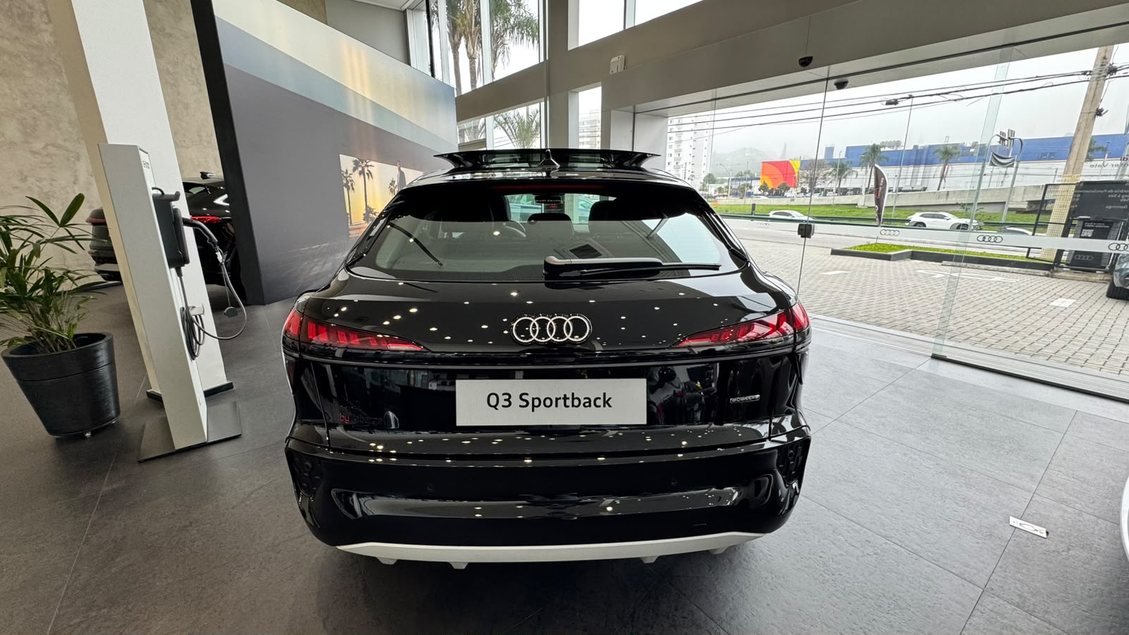 Audi-Q3-Q3 SPB Launch Edition 2.0 TFSI Quattro S tronic