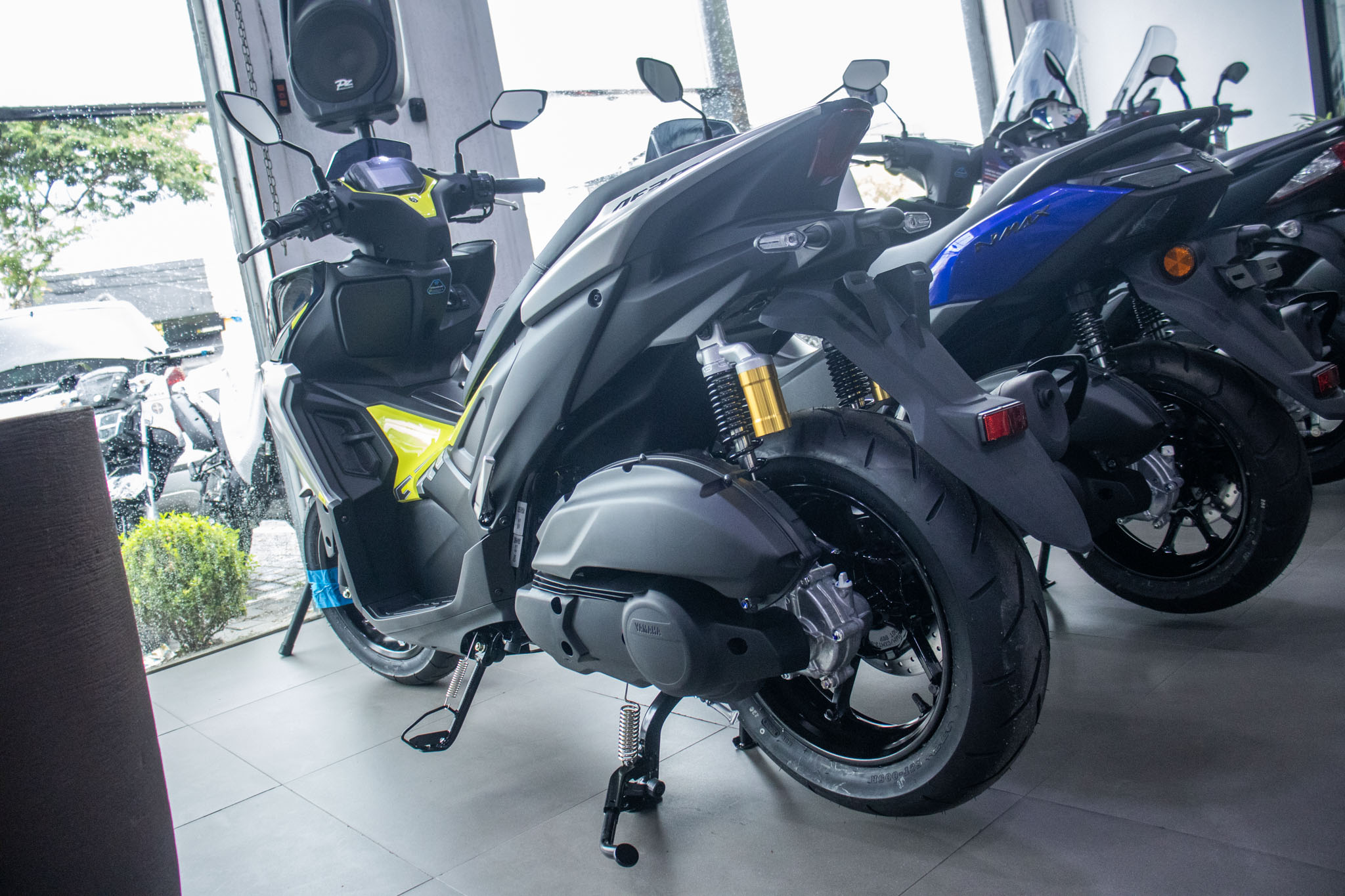 YAMAHA-Aerox-AEROX CONNECTED ABS