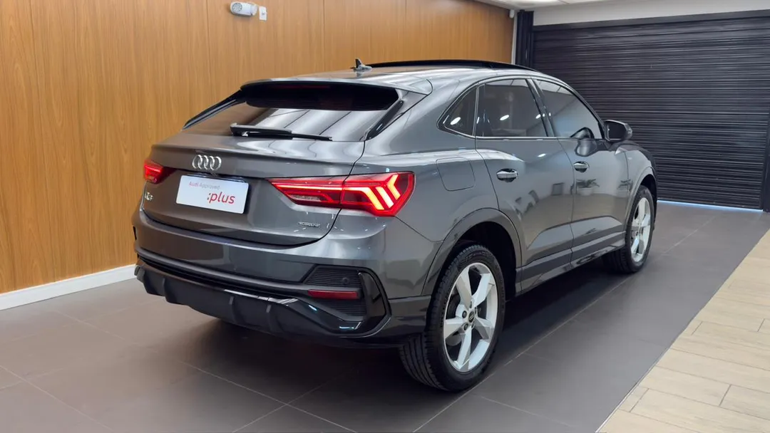 Q3 SPB Perf. Black 2.0 TFSI Tipt. Quat.