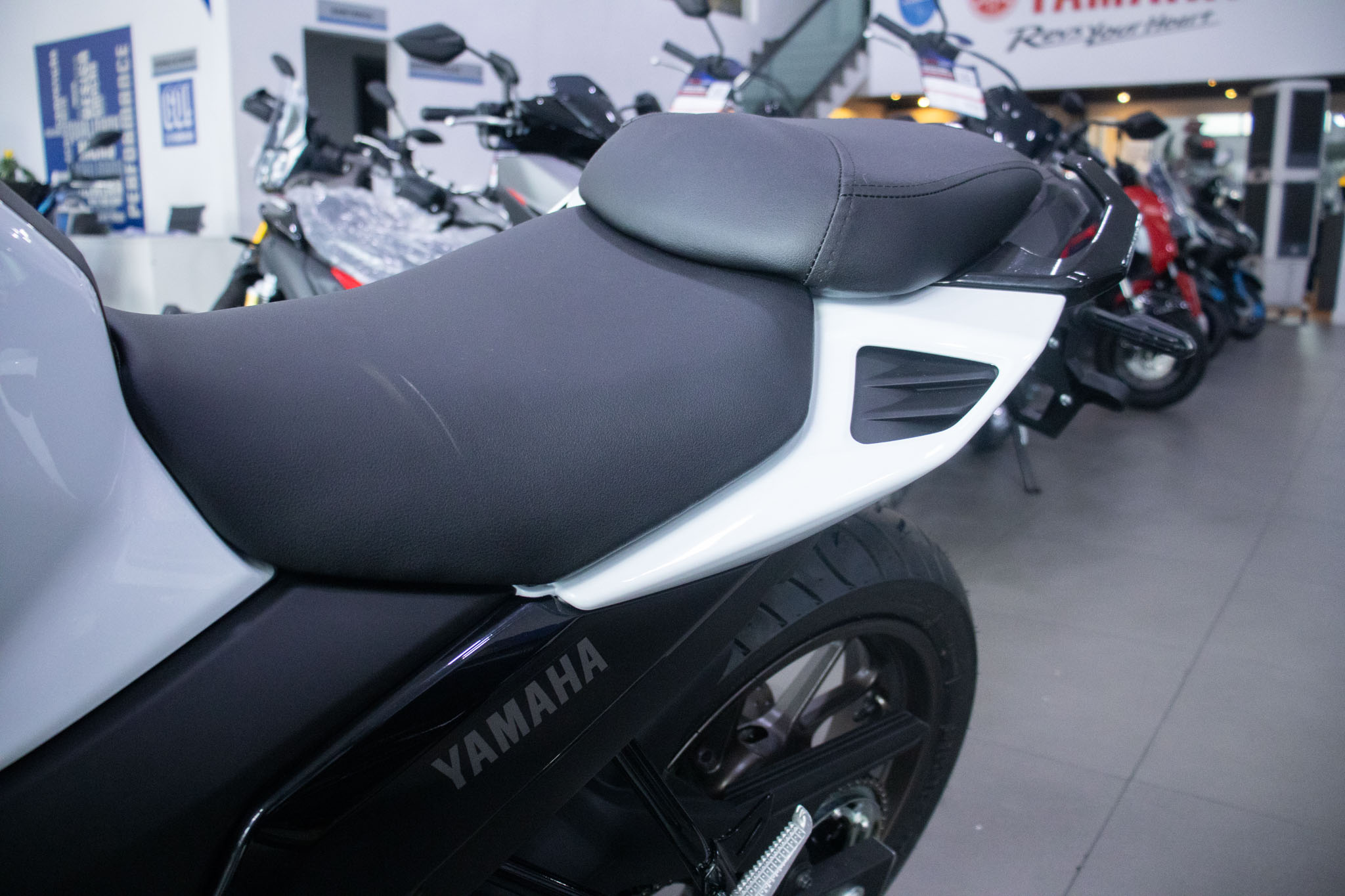 YAMAHA-FAZER-FZ25 250 FAZER CONNECTED