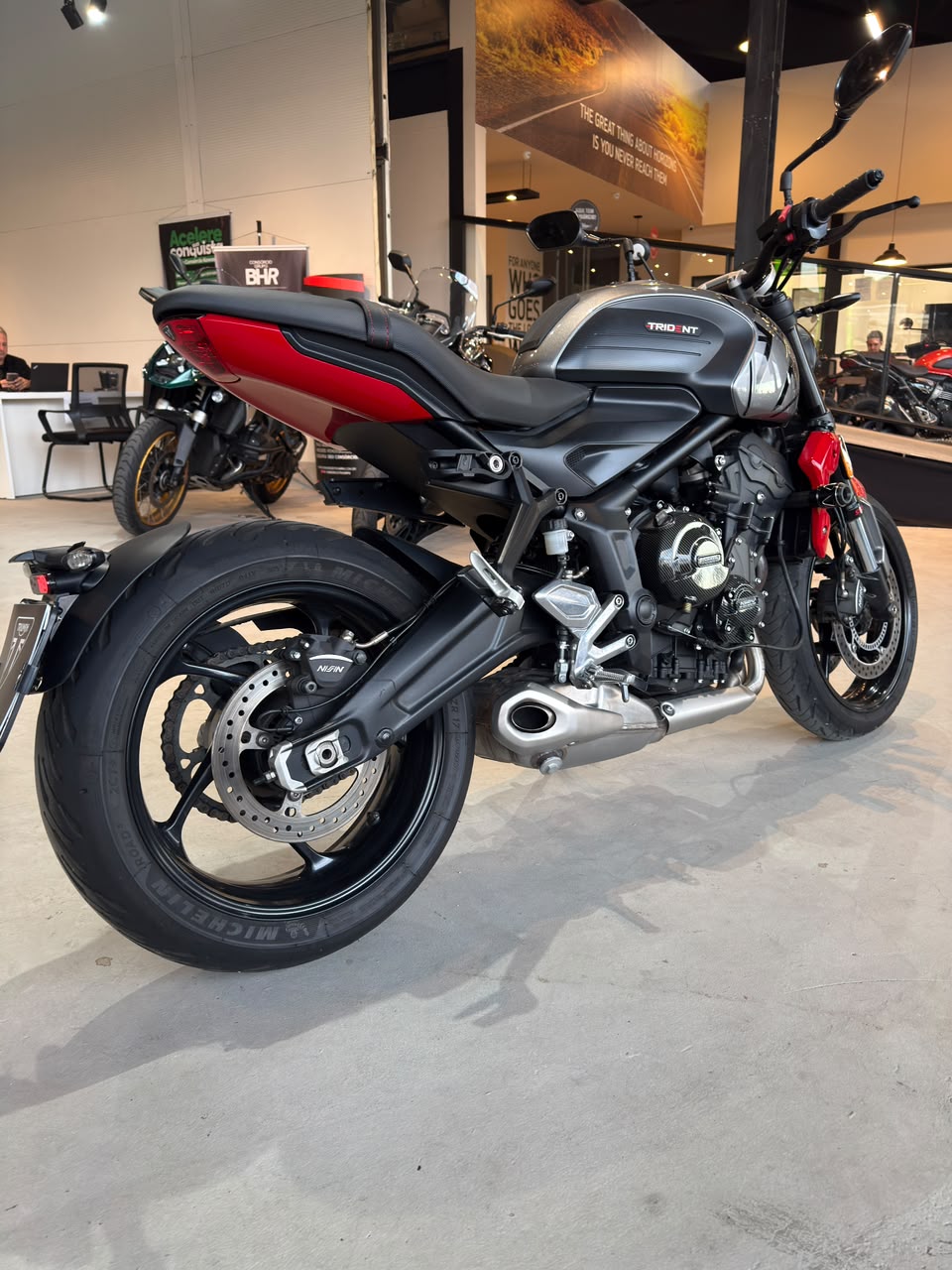 TRIUMPH-TRIDENT-TRIDENT 660