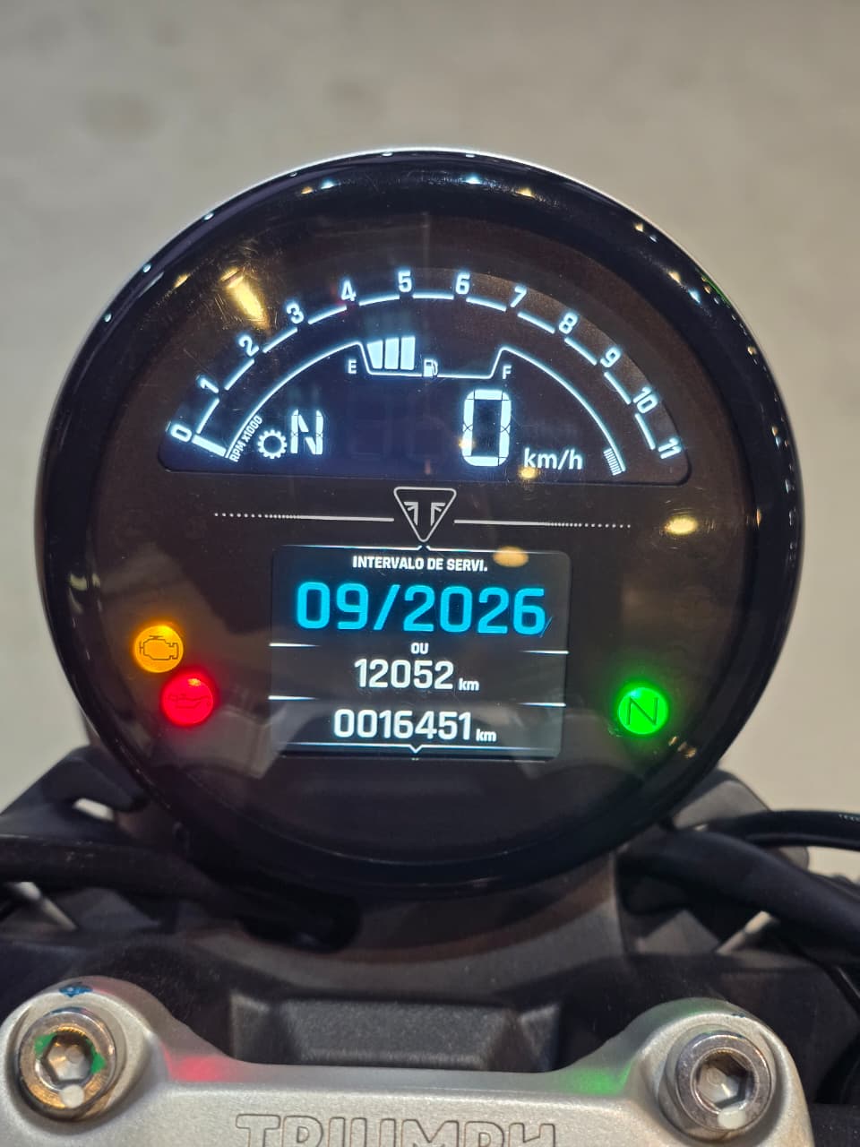 TRIUMPH-TRIDENT-TRIDENT 660
