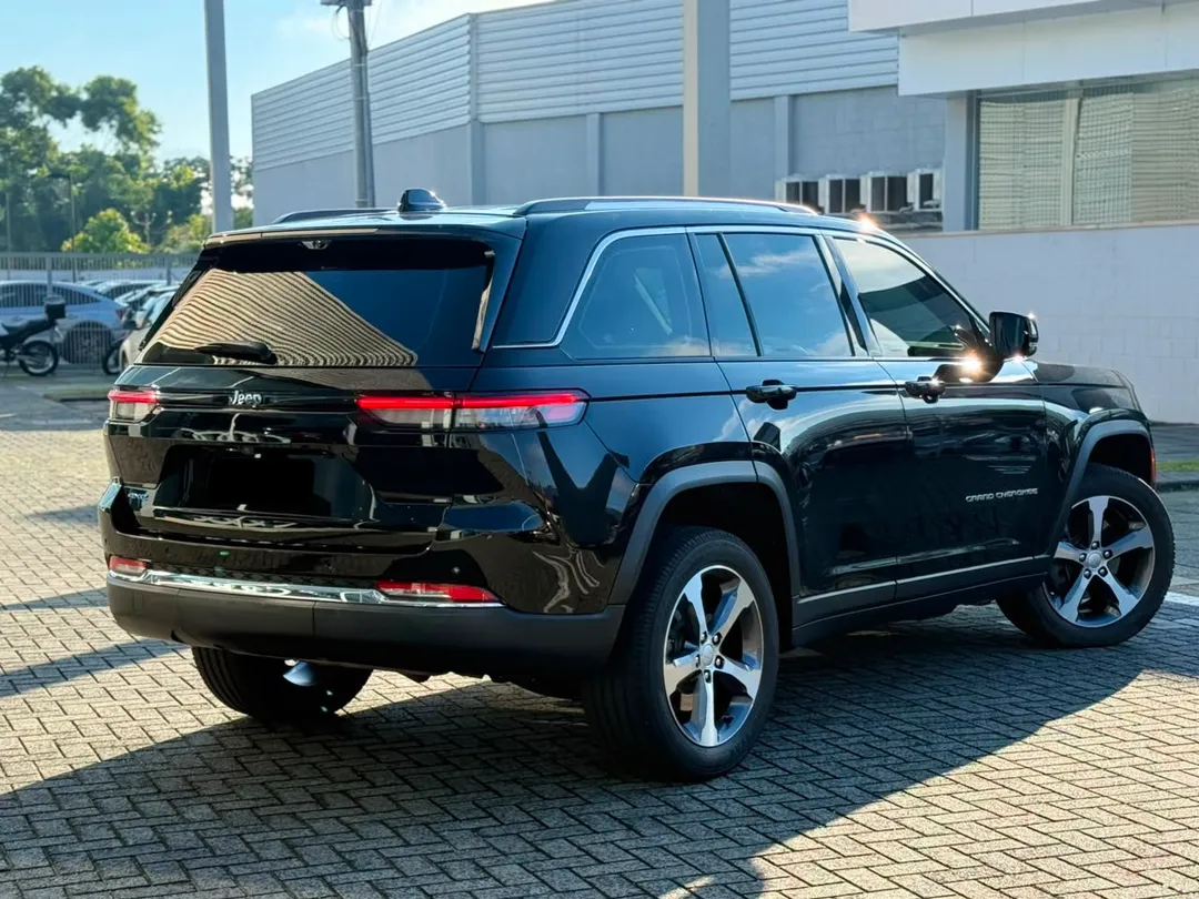 Jeep-GRAND-Grand Cherokee 4XE 2.0 T. Aut. (Híbrido)