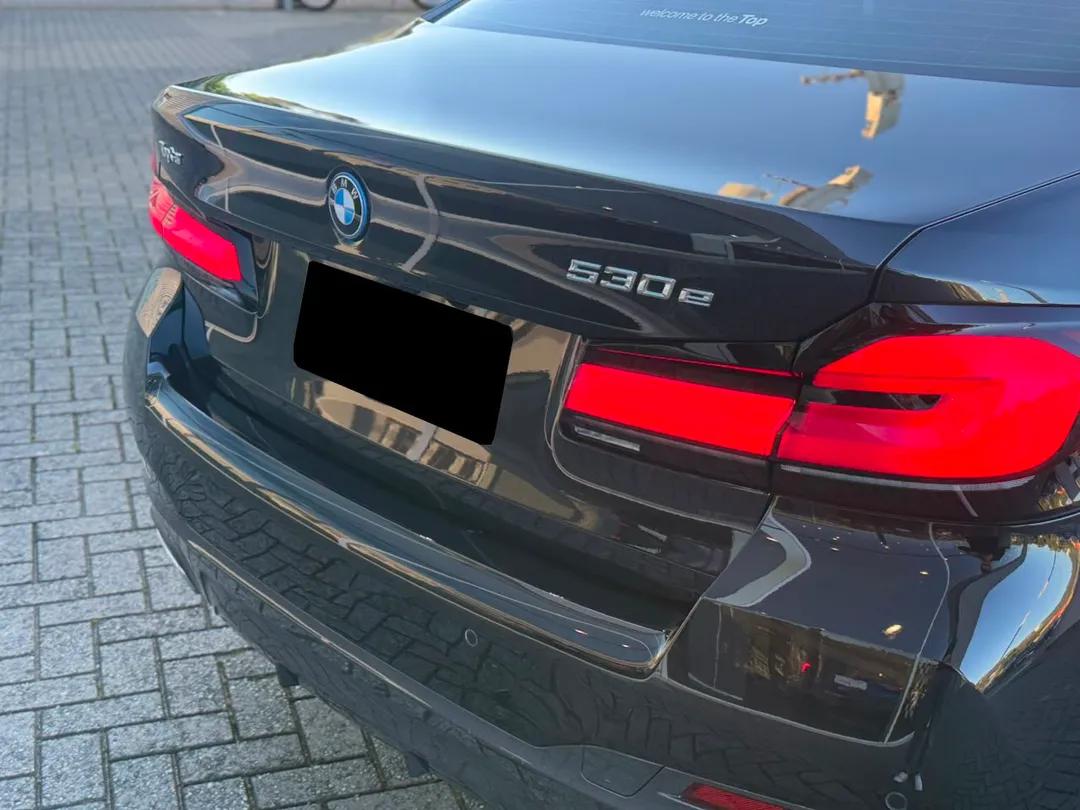 BMW-530e-530e M Sport 2.0 Turbo Aut. (Híbrido)