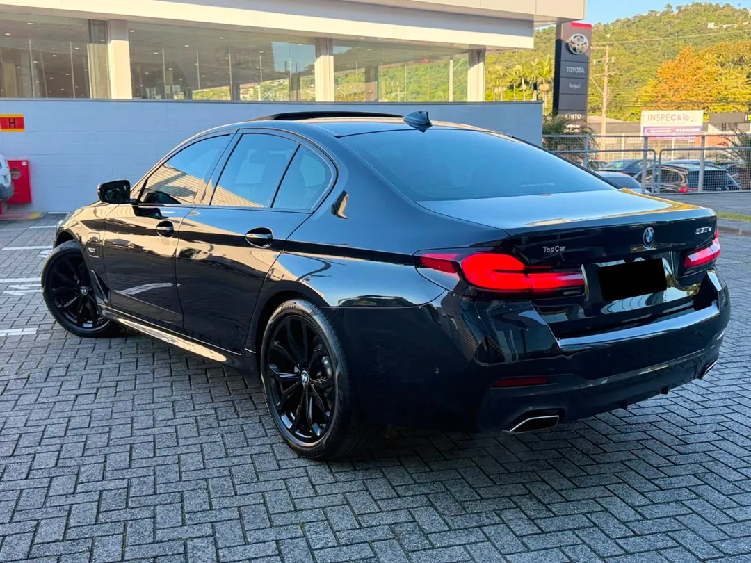 BMW-530e-530e M Sport 2.0 Turbo Aut. (Híbrido)
