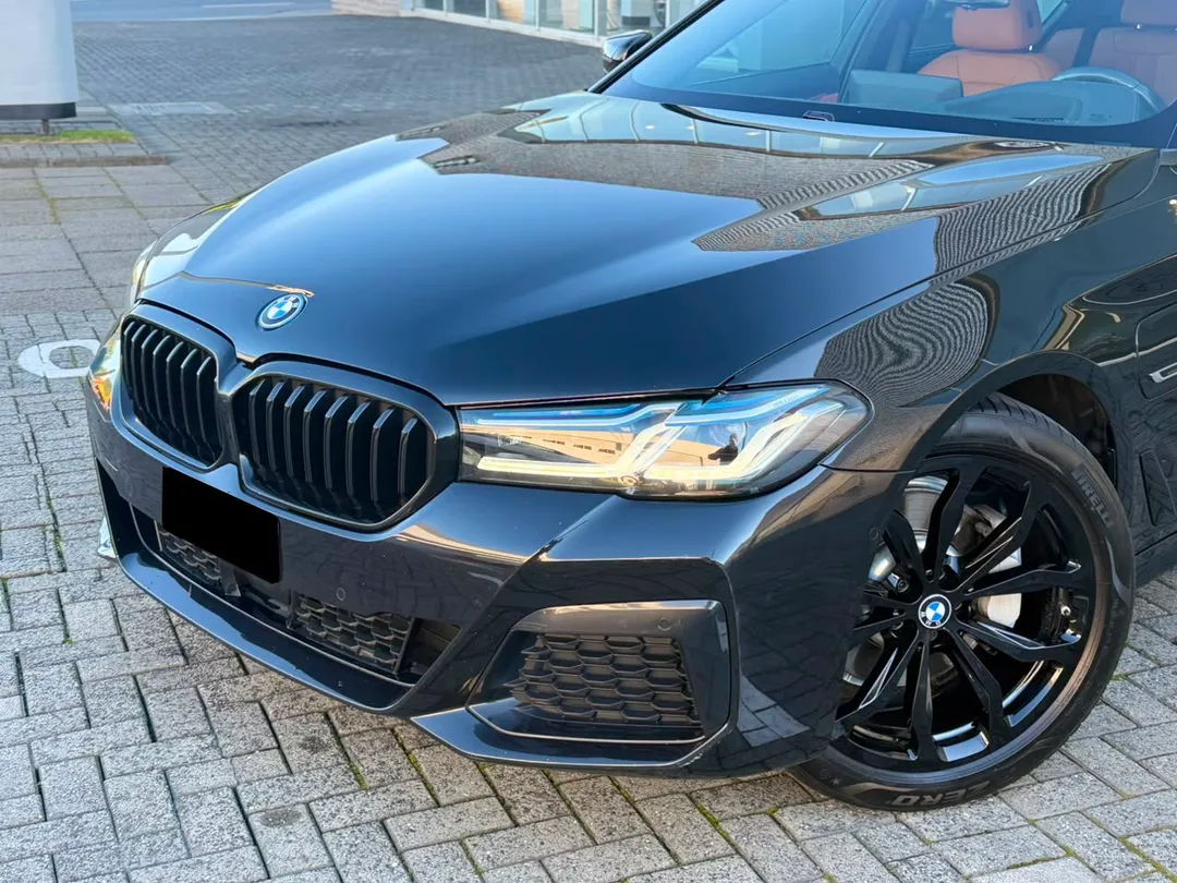 BMW-530e-530e M Sport 2.0 Turbo Aut. (Híbrido)