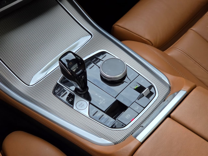 BMW-X5-3.0 I6 TURBO HÍBRIDO XDRIVE45E M SPORT AUTOMÁTICO