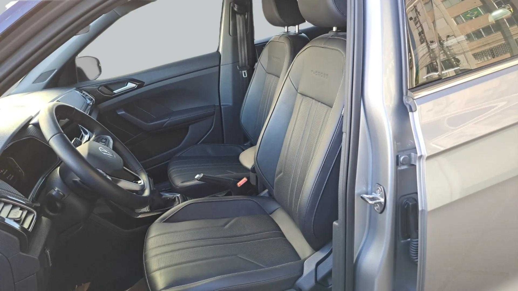Volkswagen-T-CROSS-1.4 250 TSI TOTAL FLEX HIGHLINE AUTOMÁTICO