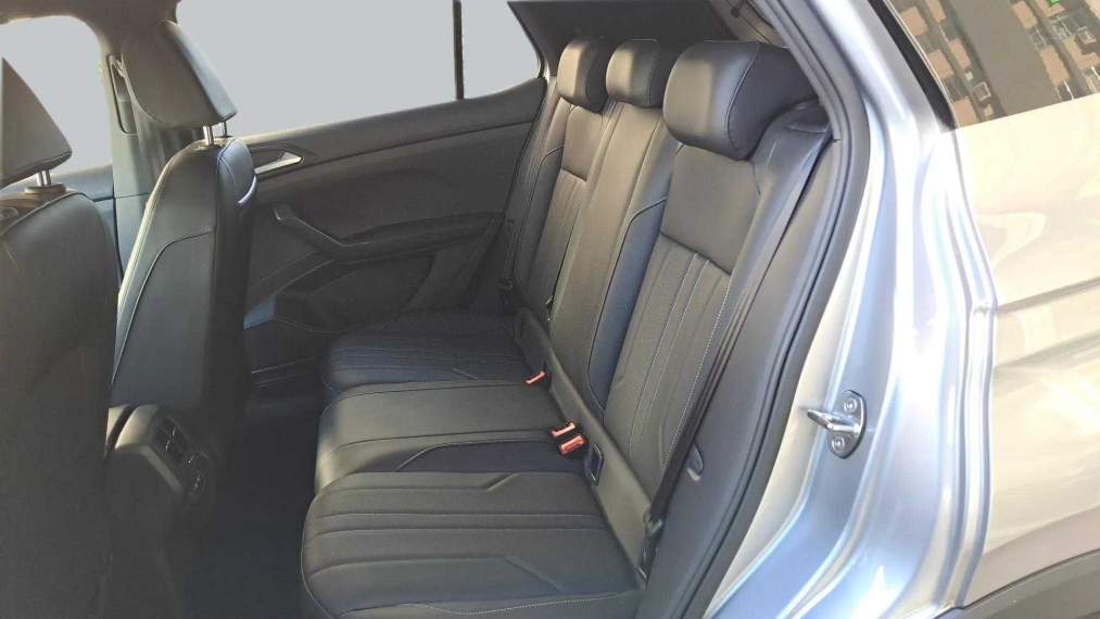 Volkswagen-T-CROSS-1.4 250 TSI TOTAL FLEX HIGHLINE AUTOMÁTICO
