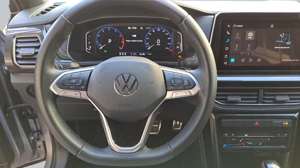Volkswagen-T-CROSS-1.4 250 TSI TOTAL FLEX HIGHLINE AUTOMÁTICO
