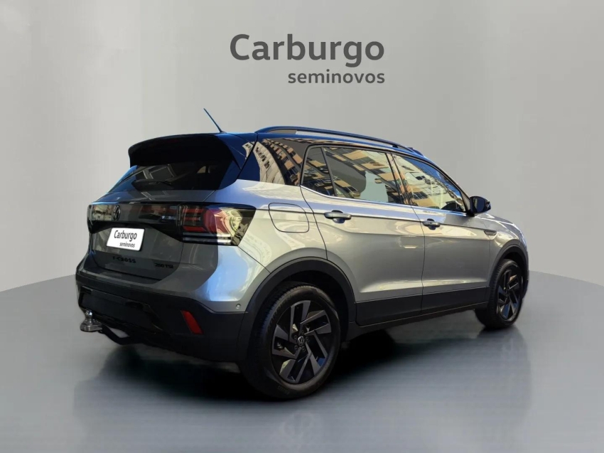 Volkswagen-T-CROSS-1.4 250 TSI TOTAL FLEX HIGHLINE AUTOMÁTICO