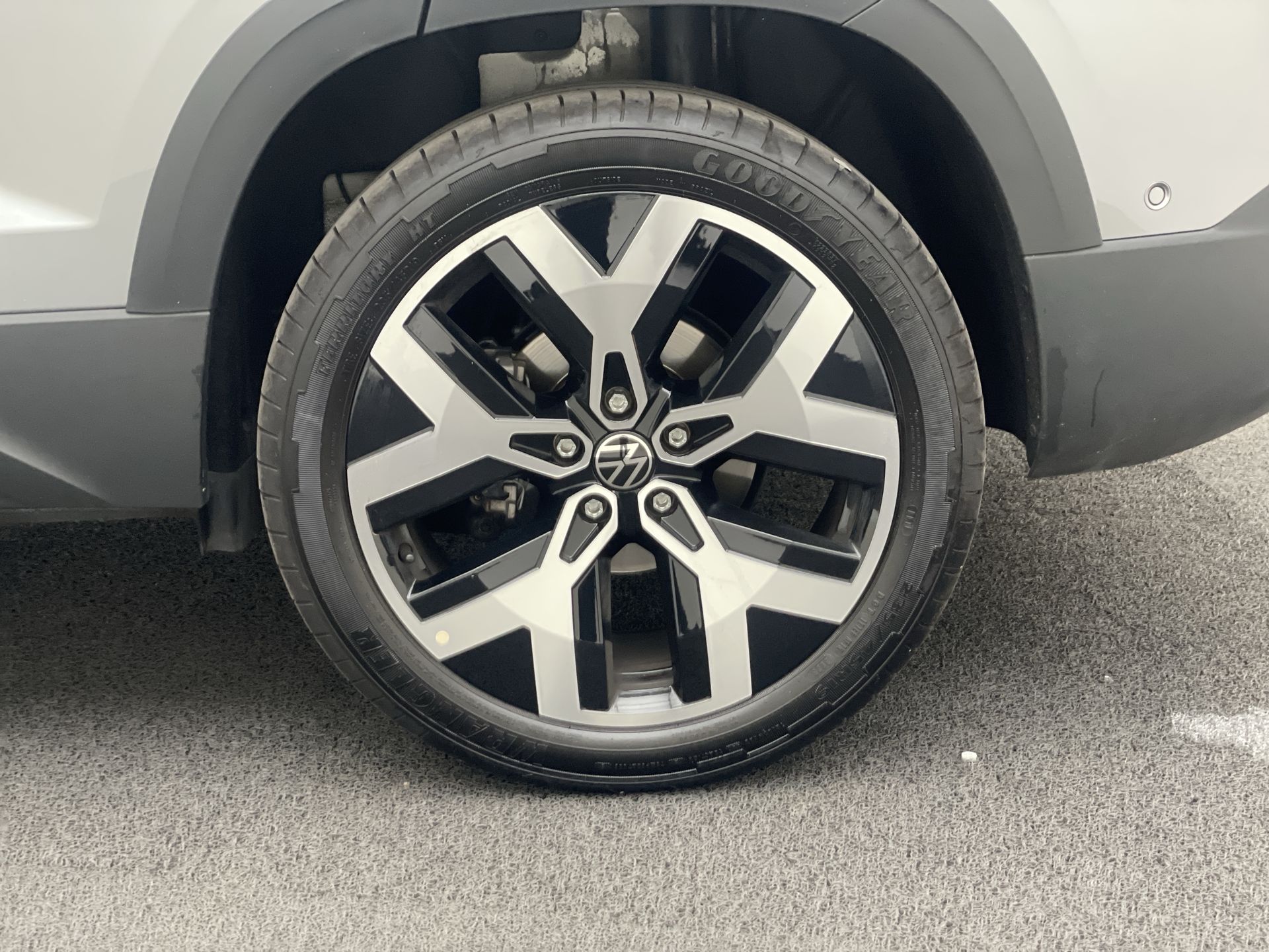 Volkswagen-TAOS-TAOS Highline 1.4 250 TSI Flex Aut.
