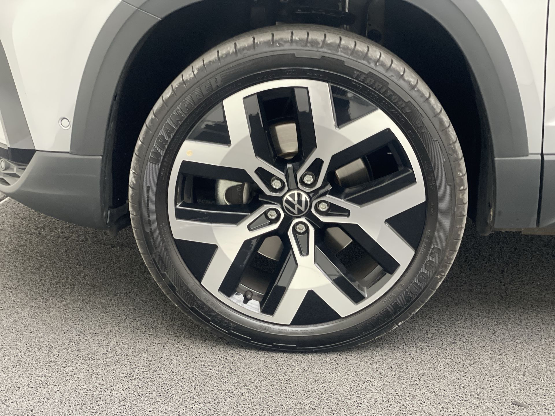 Volkswagen-TAOS-TAOS Highline 1.4 250 TSI Flex Aut.