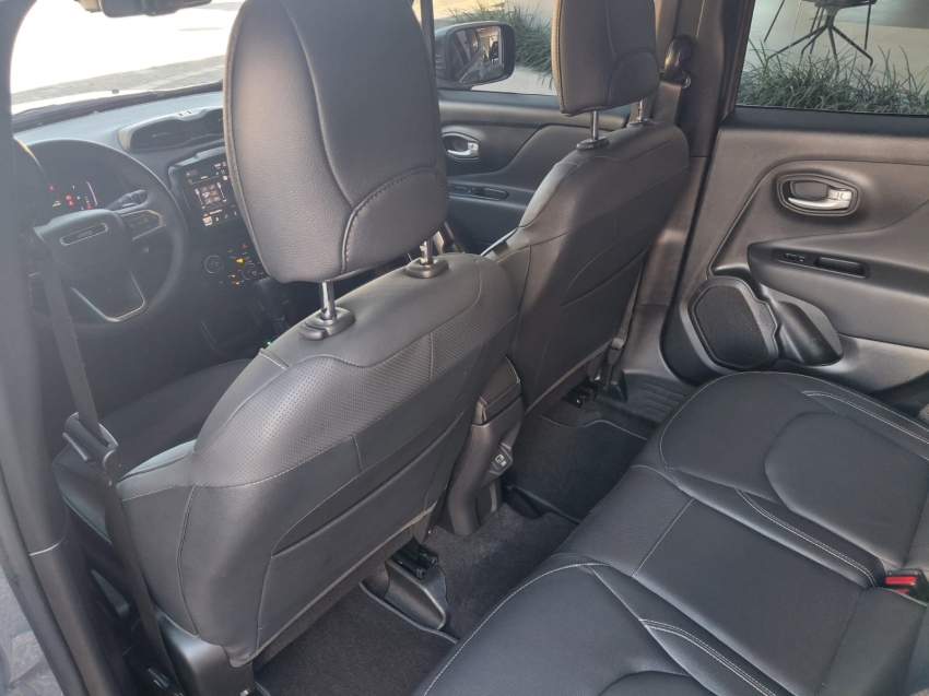 Jeep-RENEGADE-1.3 T270 TURBO FLEX LONGITUDE AT6