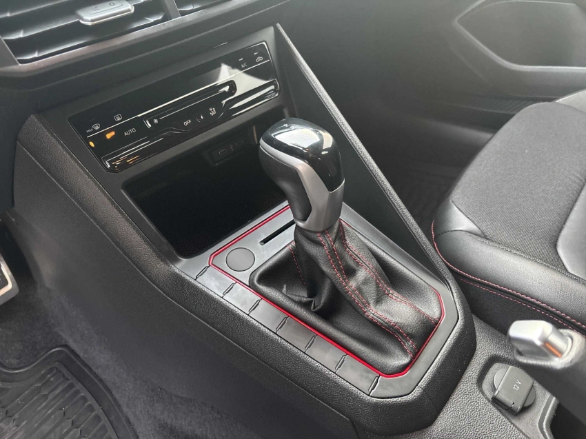 Volkswagen-POLO-1.4 250 TSI GTS AUTOMÁTICO