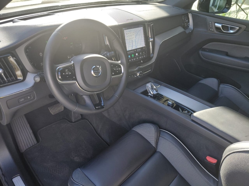 Volvo-XC60-2.0 T8 RECHARGE POLESTAR ENGINEERED AWD GEARTRONIC