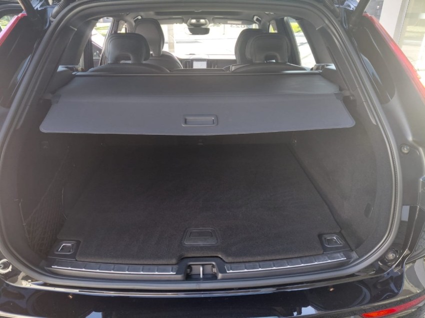 Volvo-XC60-2.0 T8 RECHARGE POLESTAR ENGINEERED AWD GEARTRONIC