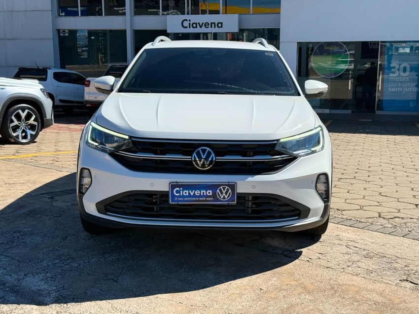 Volkswagen-NIVUS-1.0 200 TSI TOTAL FLEX HIGHLINE AUTOMÁTICO