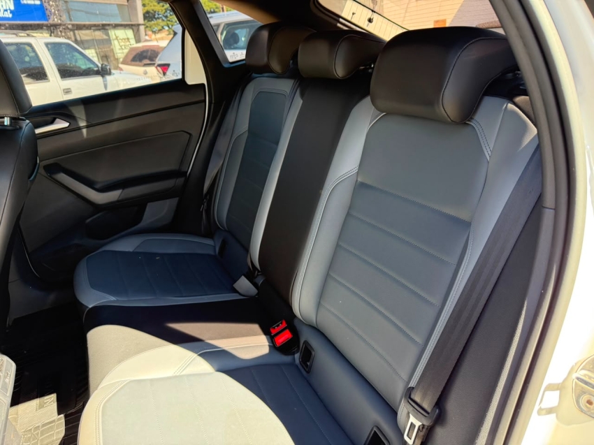 Volkswagen-NIVUS-1.0 200 TSI TOTAL FLEX HIGHLINE AUTOMÁTICO