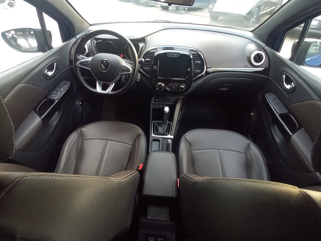 Renault-CAPTUR-CAPTUR Iconic 1.3 TB 16V Flex 5p Aut.