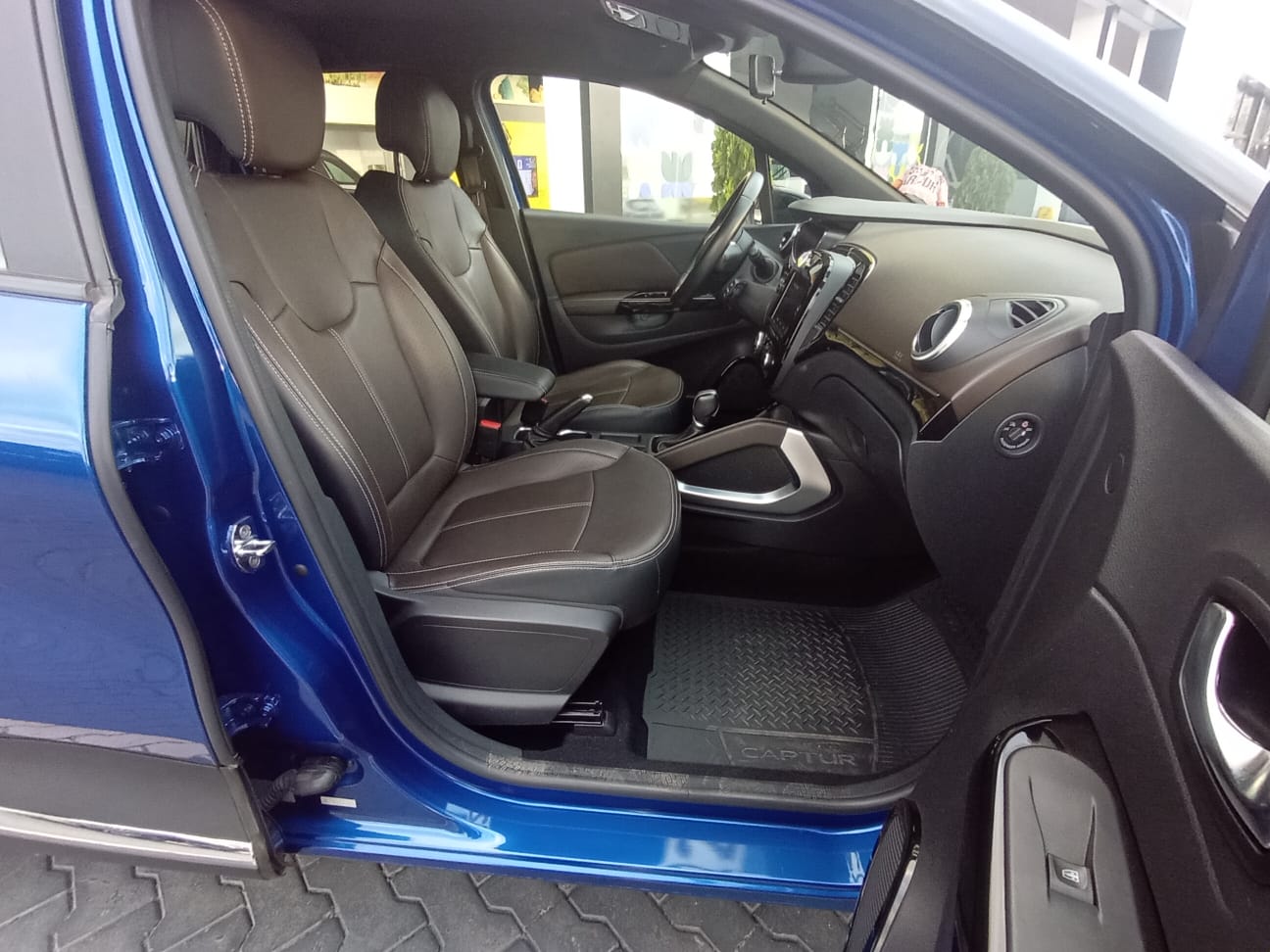 Renault-CAPTUR-CAPTUR Iconic 1.3 TB 16V Flex 5p Aut.