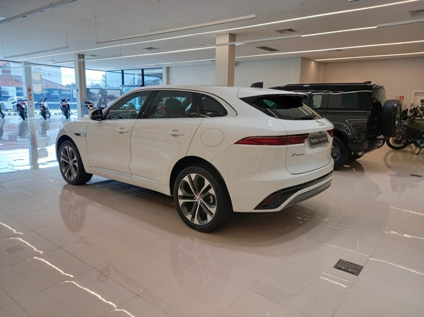 Jaguar-F-PACE-2.0 P400e PHEV R-DYNAMIC S AWD AUTOMÁTICO