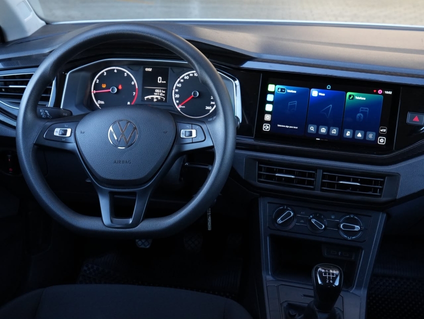 Volkswagen-POLO-1.0 MPI TRACK MANUAL