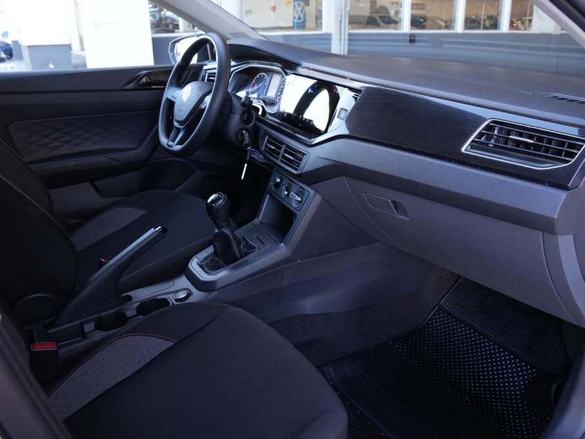 Volkswagen-POLO-1.0 MPI TRACK MANUAL