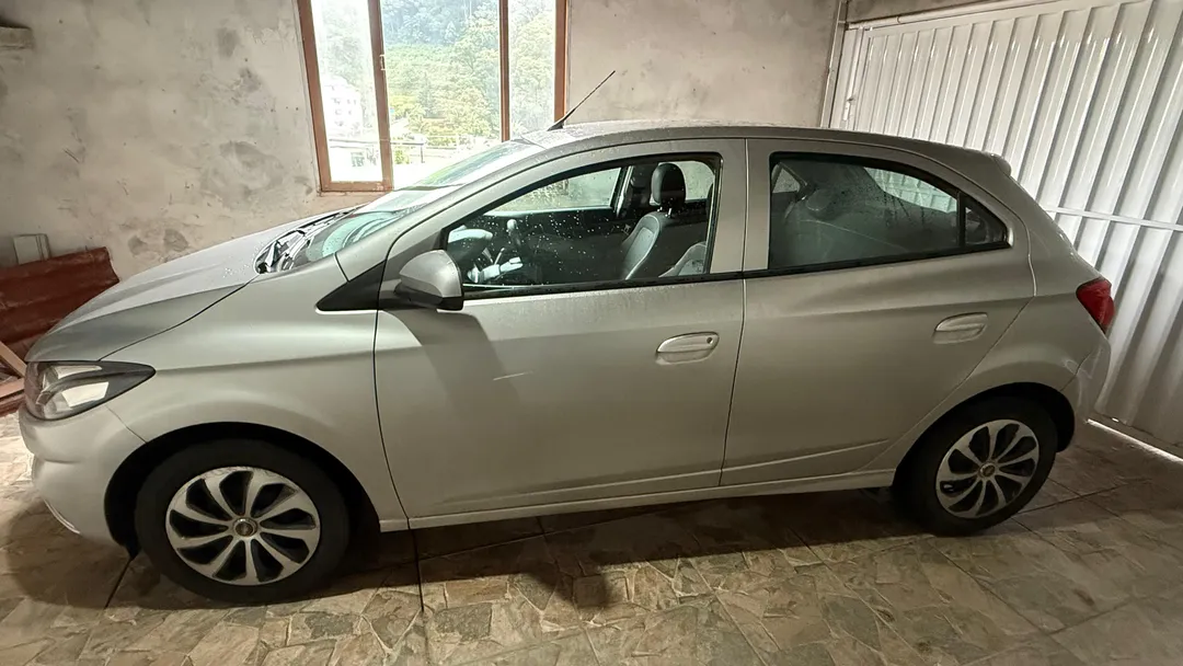 GM - Chevrolet-ONIX-ONIX HATCH LT 1.0 8V FlexPower 5p Mec.
