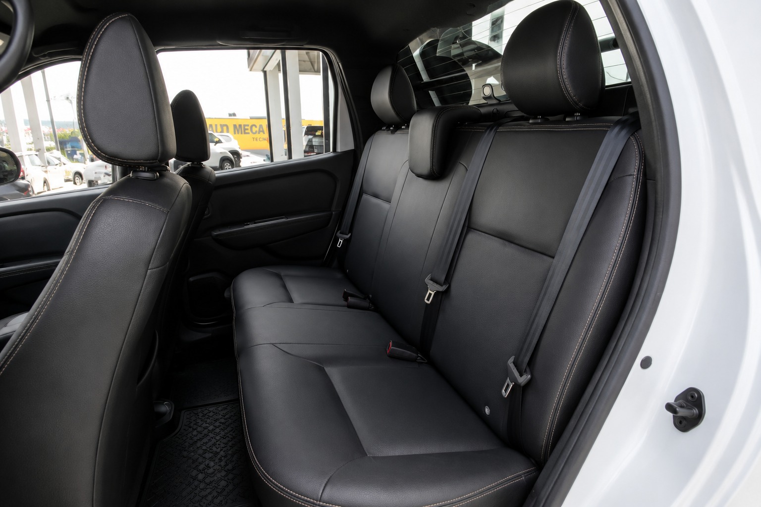 Renault-OROCH-DUSTER OROCH Outsider 1.3Tce Flex Aut.