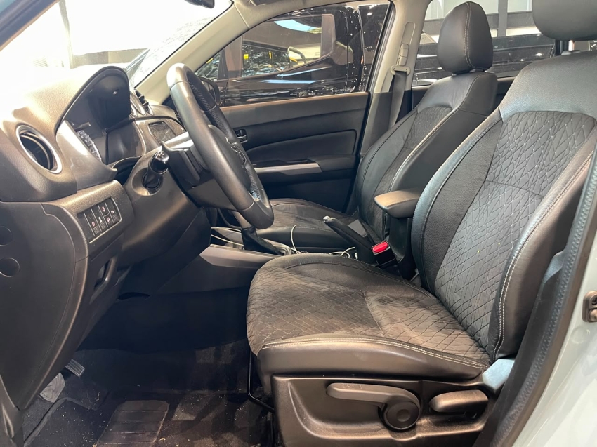 Suzuki-VITARA-1.4 16V TURBO GASOLINA 4STYLE ALLGRIP AUTOMÁTICO