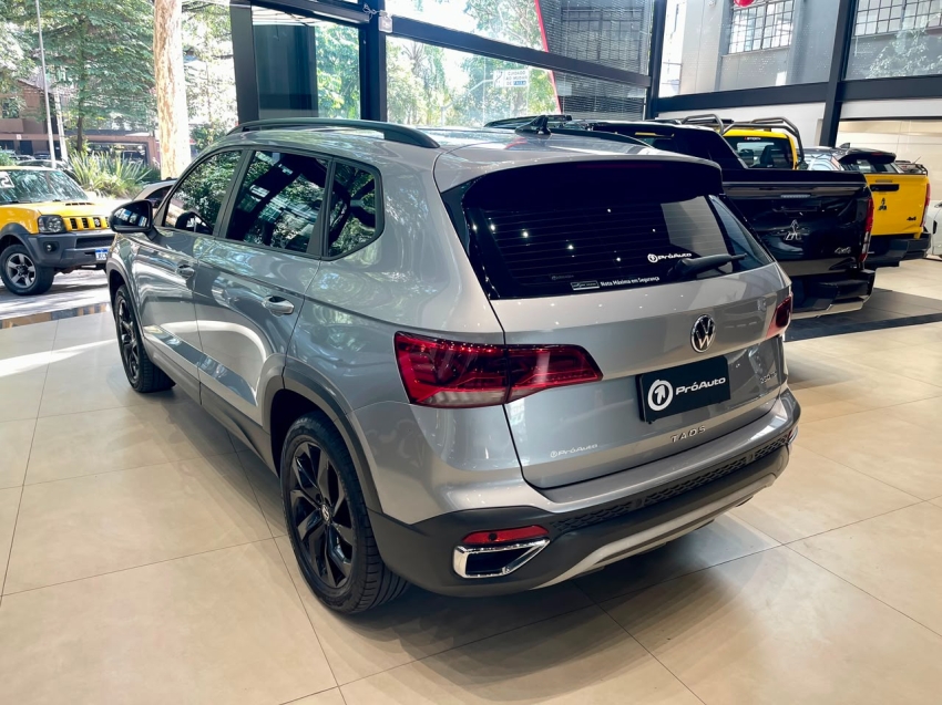 Volkswagen-TAOS-1.4 250 TSI TOTAL FLEX COMFORTLINE AUTOMÁTICO
