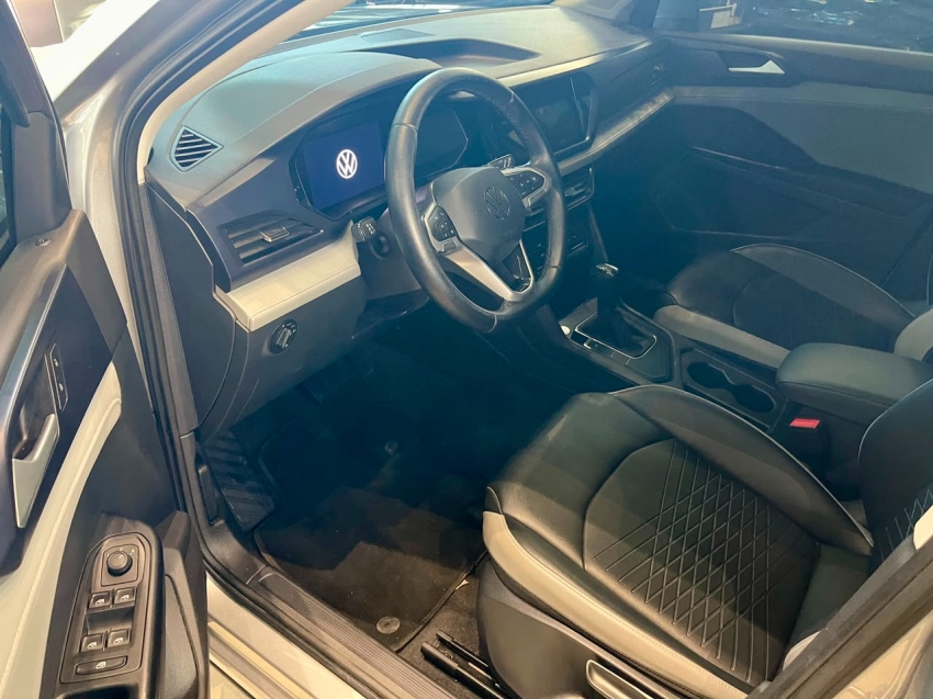 Volkswagen-TAOS-1.4 250 TSI TOTAL FLEX COMFORTLINE AUTOMÁTICO