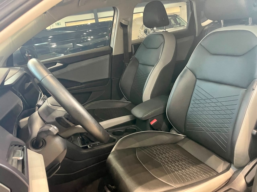 Volkswagen-TAOS-1.4 250 TSI TOTAL FLEX COMFORTLINE AUTOMÁTICO