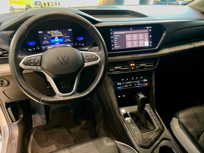 Volkswagen-TAOS-1.4 250 TSI TOTAL FLEX COMFORTLINE AUTOMÁTICO