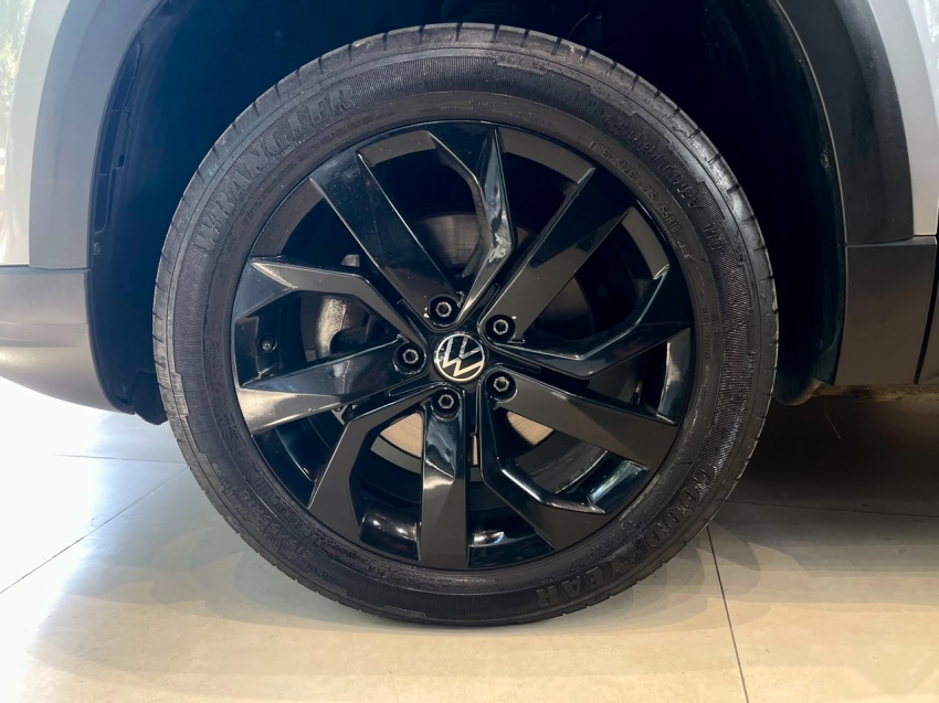 Volkswagen-TAOS-1.4 250 TSI TOTAL FLEX COMFORTLINE AUTOMÁTICO