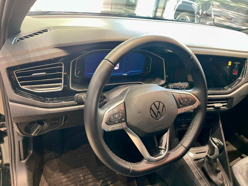 Volkswagen-NIVUS-1.0 200 TSI TOTAL FLEX HIGHLINE AUTOMÁTICO
