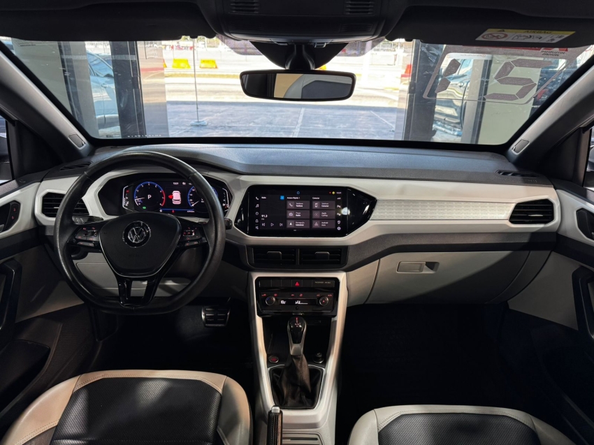 Volkswagen-T-CROSS-1.4 250 TSI TOTAL FLEX HIGHLINE AUTOMÁTICO