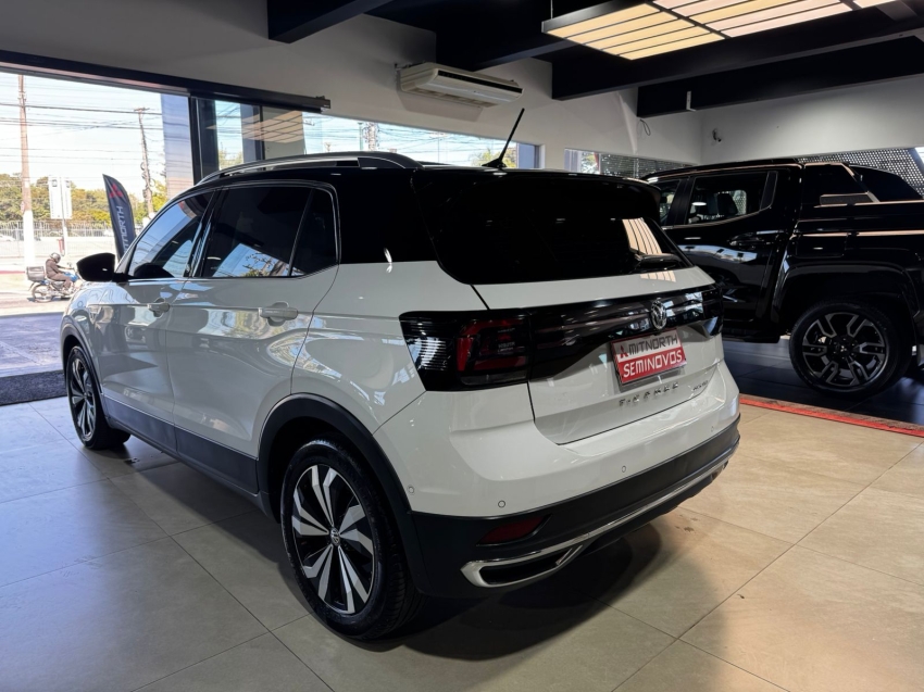 Volkswagen-T-CROSS-1.4 250 TSI TOTAL FLEX HIGHLINE AUTOMÁTICO